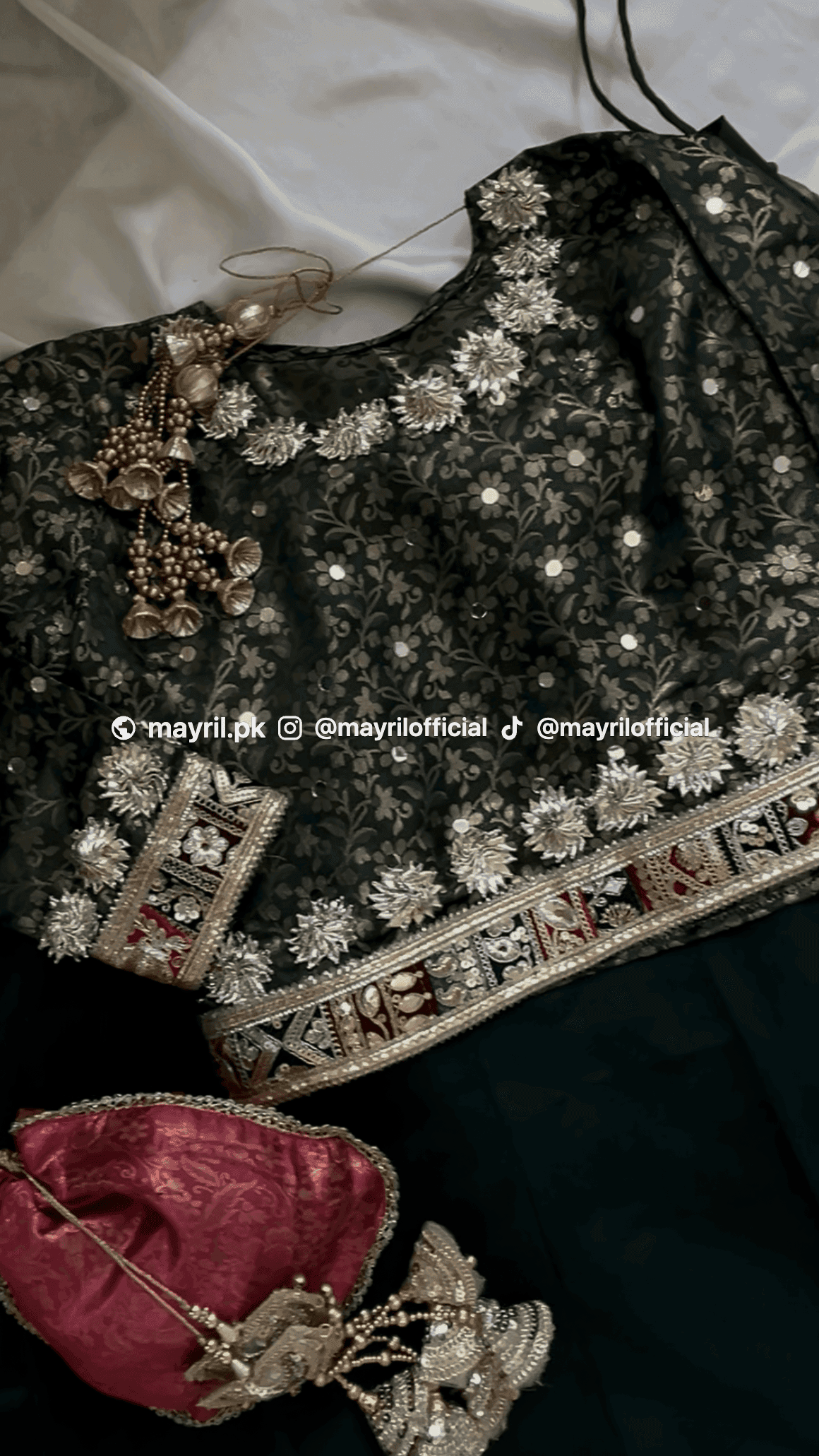 Mehndi - M011 6